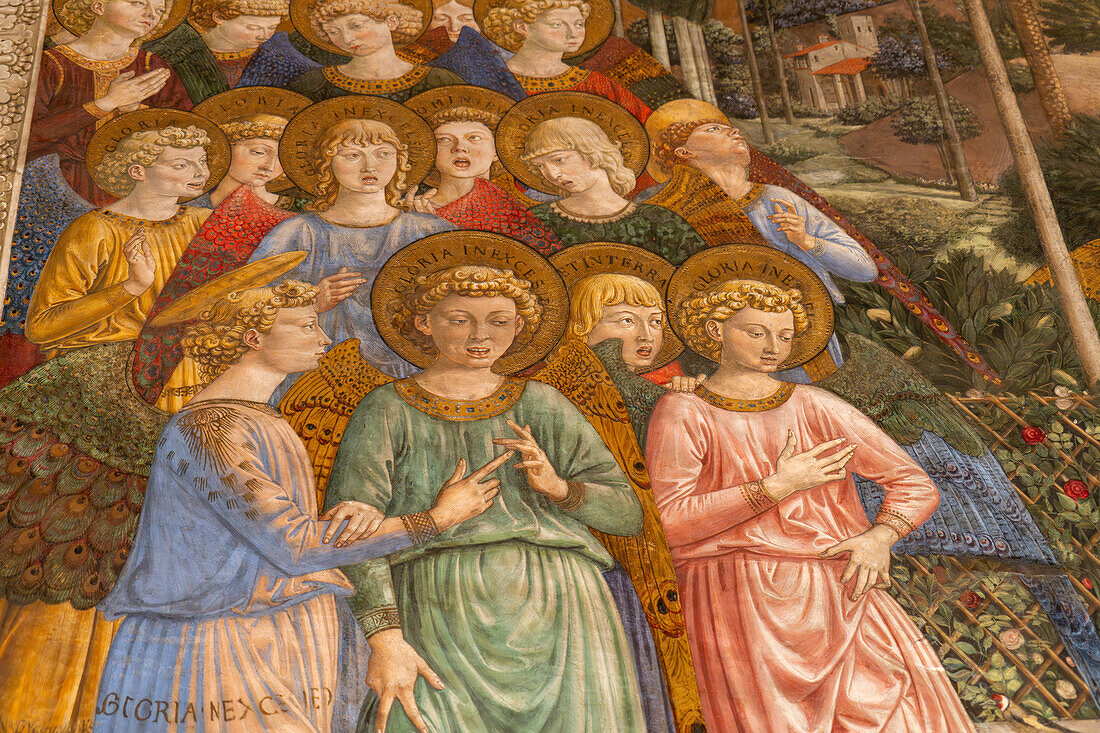 Fresco of angels in adoration in the apse of the Magi Chapel in the Palazzo Medici Riccardi in Florence, Italy. Painted by Benozzo Gozzoli.