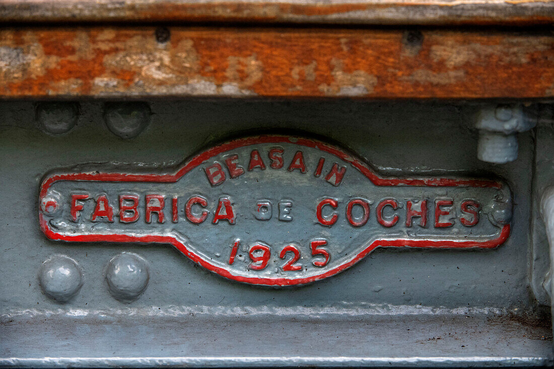 Alter Dampfzugwagen von Azpeitia im Baskischen Eisenbahnmuseum, einem der bedeutendsten seiner Art in Europa. Eisenbahngeschichte von Euskadi in Azpeitia, Gipuzkoa, Euskadi, Baskenland, Spanien.