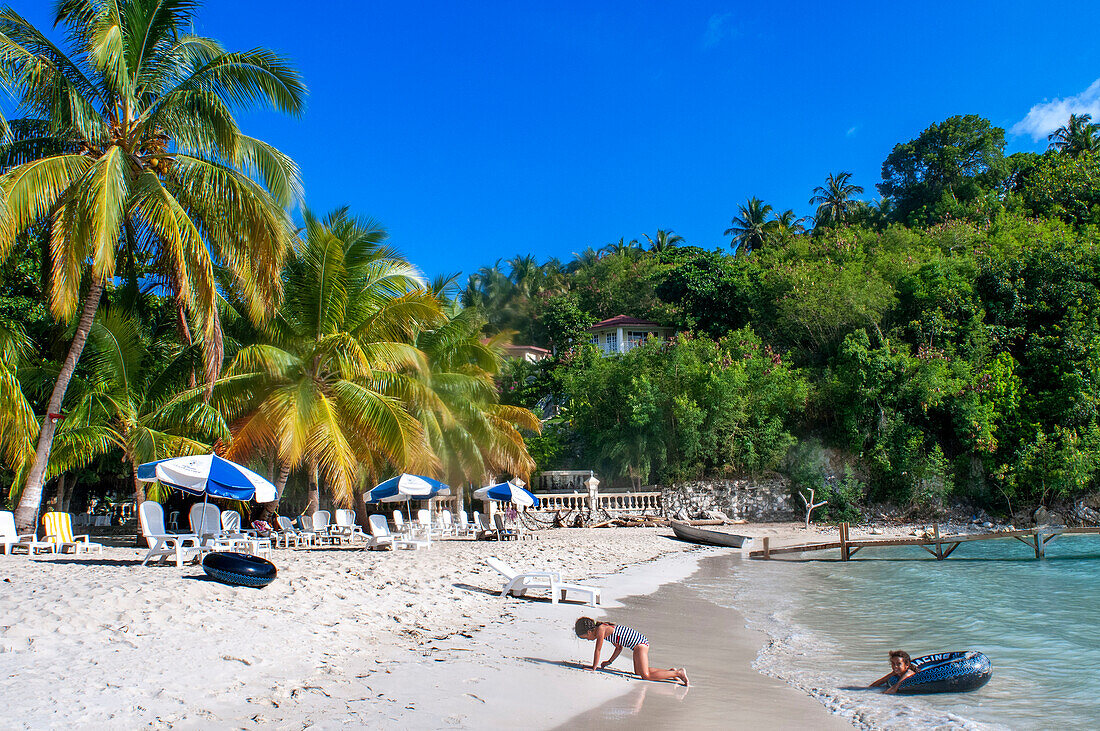 Abaka bay resort waterfront beach in Île-à-Vache, Sud Province, Haiti