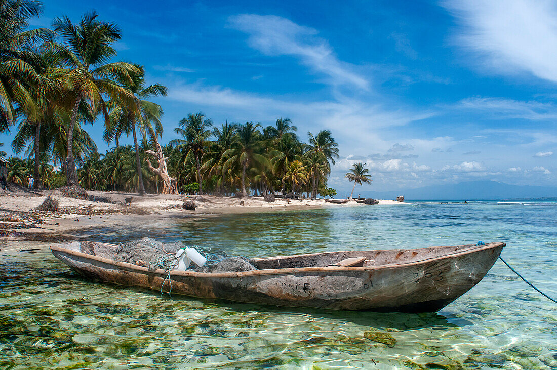 Fishermen in Cayes-à-L’eau, a fishermen islet located northeast of Caye Grand Gosie, Île-à-Vache, Sud Province, Haiti