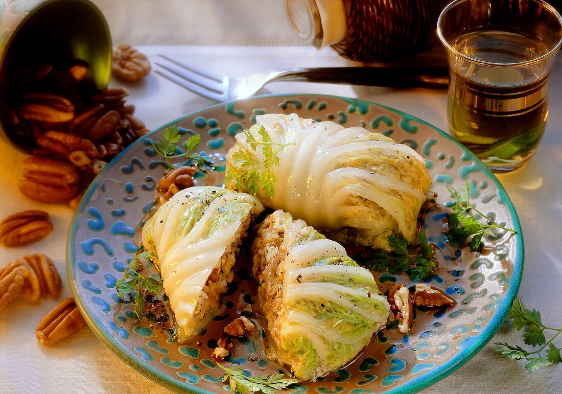 Chinese cabbage roulades with tofu and pecan nuts