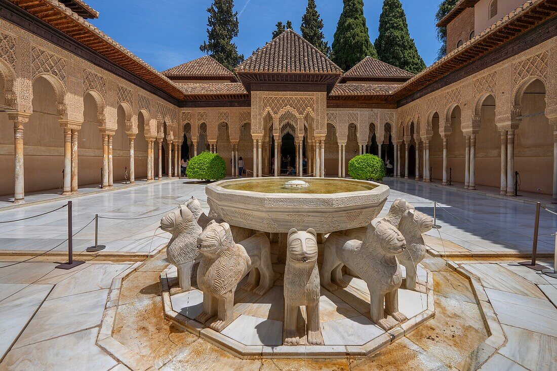 Hof der Löwen, Nasridenpaläste, Alhambra, UNESCO, Granada, Andalusien, Spanien