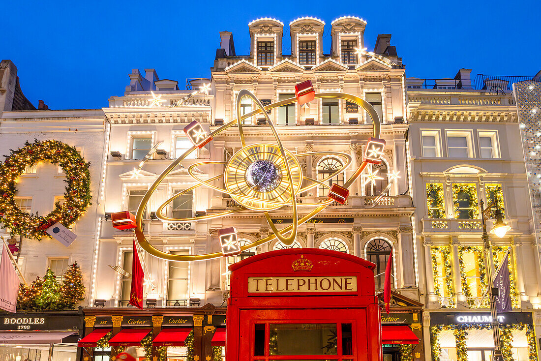 Cartier London New Bond Street Shop with Christmas Decorations, London, England, United Kingdom