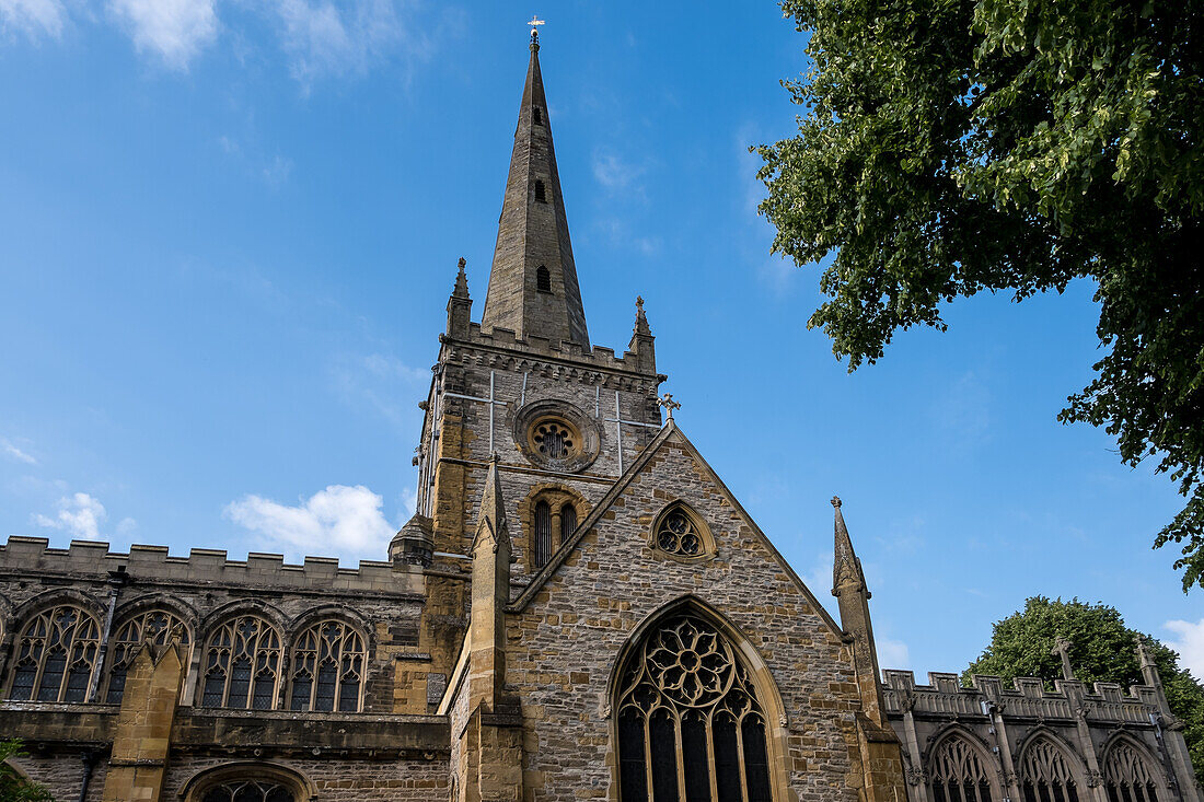 Blick auf die Holy Trinity Church (Shakespeare's Church) in Stratford-upon-Avon, Warwickshire, England, Vereinigtes Königreich