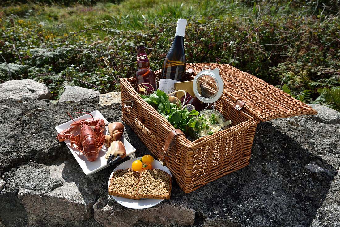 Picnic hamper prepared by Connemara Organic Seaweed in village on Lettermullan island, Connemara, County Galway, Connacht, Republic of Ireland