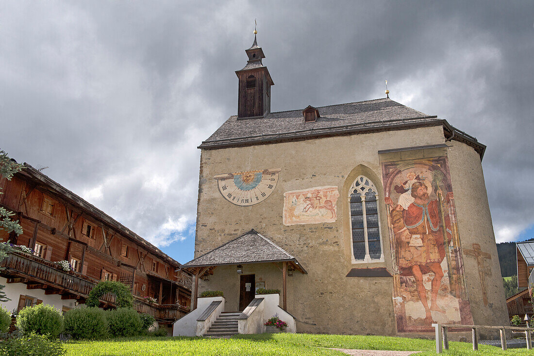 Sankt-Georgs-Kirche, Tesido (Taisten), Südtirol (Alto Adige), Italien