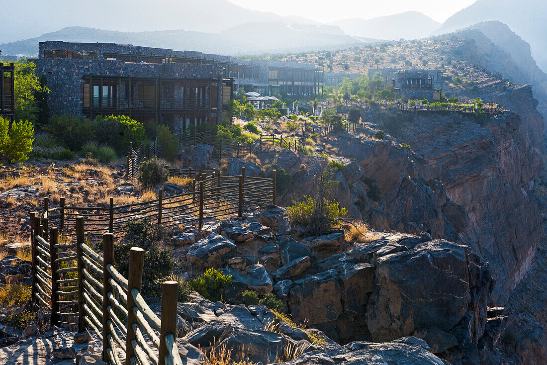 Alila Jabal Akhdar Hotel, 2000 Meter über dem Meeresspiegel gelegen, umgeben vom Al Hajar-Gebirge, Sultanat Oman, Arabische Halbinsel