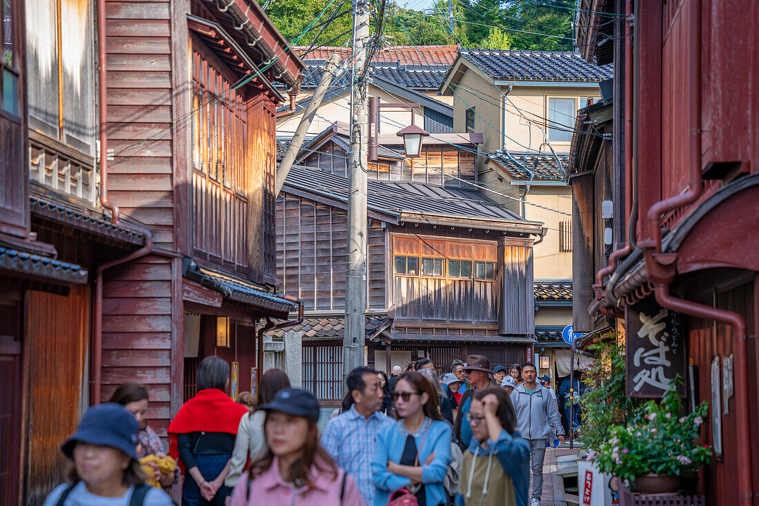 View of traditional dark wood building in the Higashi Chaya District, Kanazawa City, Ishikawa Prefecture, Honshu, Japan