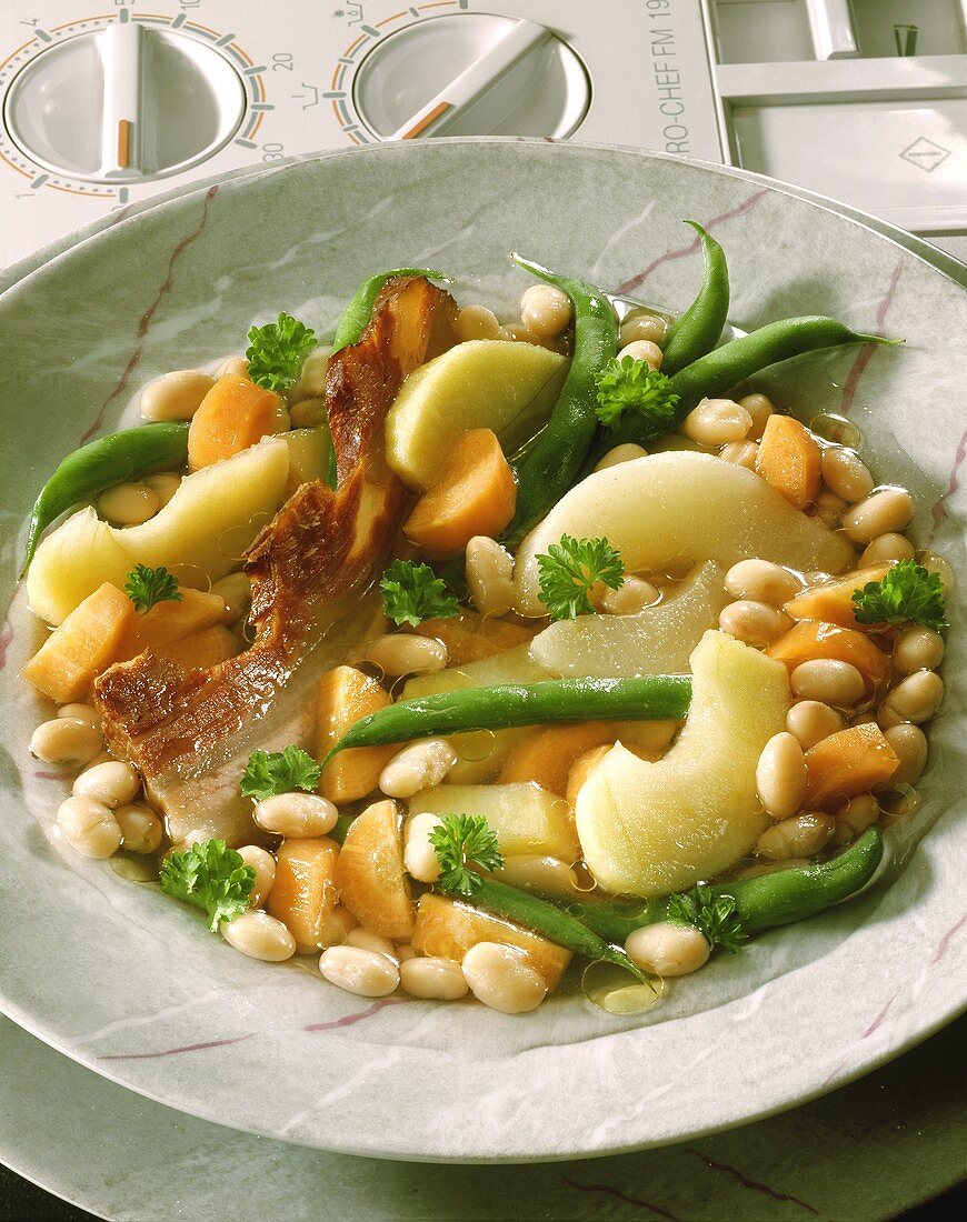 Westphalian "Blind chicken" (stew with beans, bacon, pears)