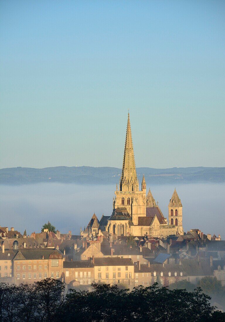 France, Saone et Loire, Autun, the cathedral Saint Lazare in the mist