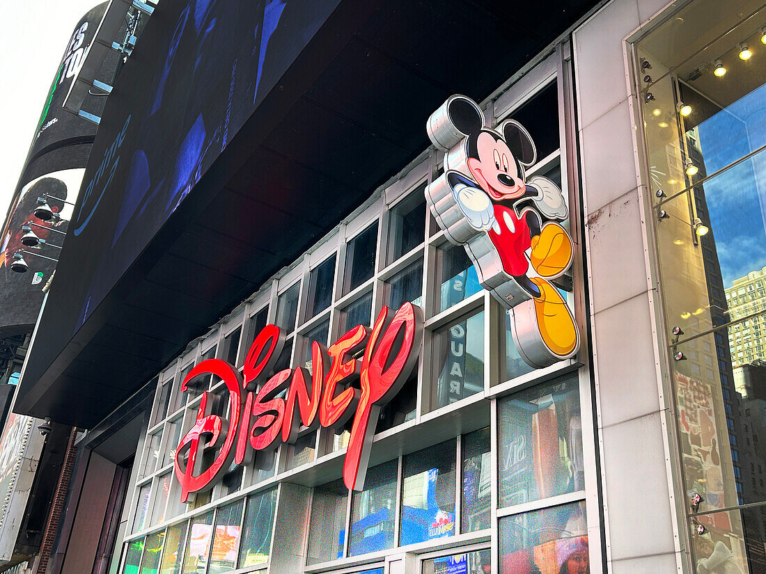 Disney-Geschäft, Times Square, New York City, New York, USA