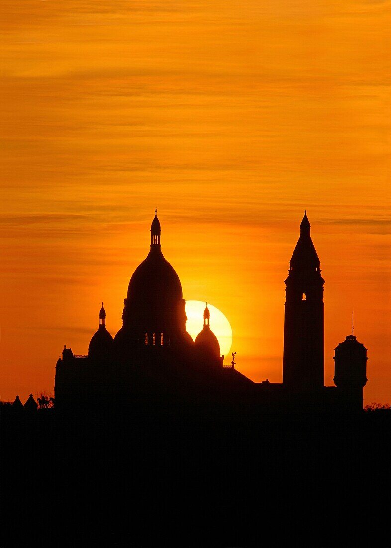 France, Paris, the Basilica of the Sacre Coeur on the hill of Montmartre