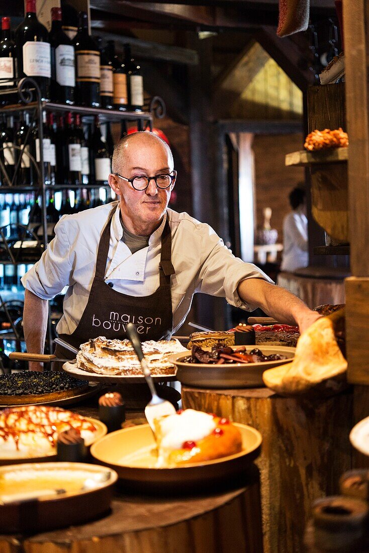 France, savoie, Tarentaise valley, Tignes ski resort, altitude restaurant le Panoramic (3032m), Bouvier family