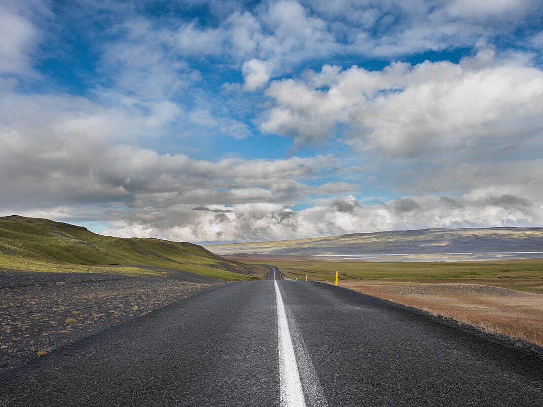 Iceland, Southern Region, Road F35 to Landmanalaugar