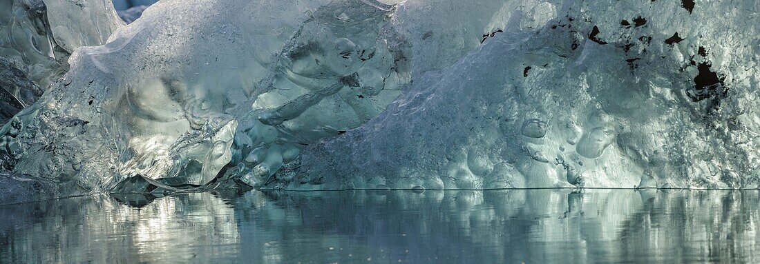 Iceland, Southern Region, Jokulsarlon glacier