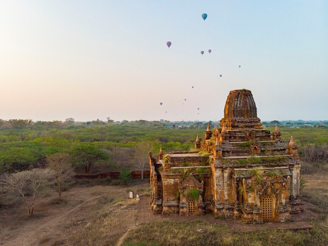 Myanmar (Burma), Region Mandalay, buddhistische archäologische Stätte von Bagan, die von der UNESCO zum Weltkulturerbe erklärt wurde (Luftaufnahme)