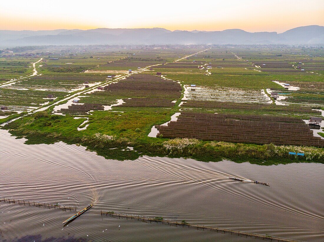 Myanmar (Burma), Shan-Staat, Inle-See, Kela Floating Gardens (Luftaufnahme)