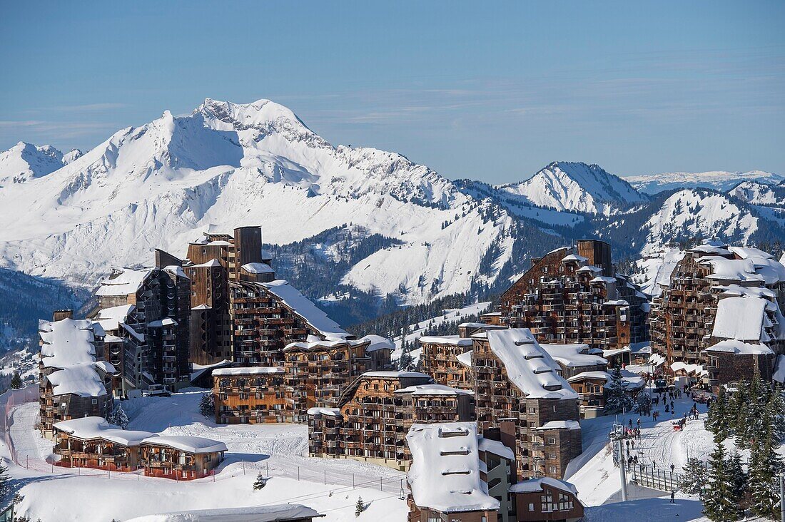 France, Haute Savoie, Chablais Massif, ski area of the Portes du Soleil, Avoriaz, general view of the resort and the rock of Enfer