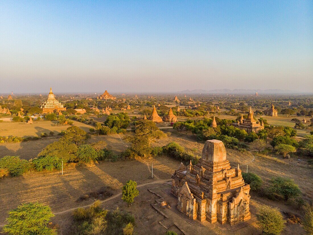 Myanmar (Burma), Region Mandalay, buddhistische archäologische Stätte von Bagan, die von der UNESCO zum Weltkulturerbe erklärt wurde (Luftaufnahme)