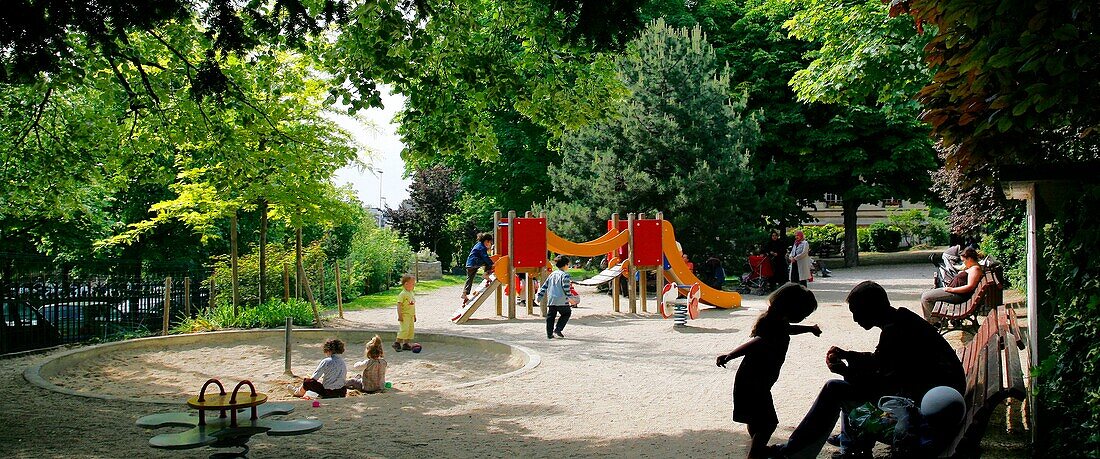 France, Hauts de Seine, Vanves, City Hall Square