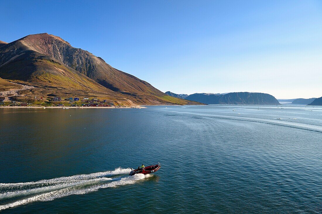 Greenland, North West coast, Murchison sound north of Baffin Bay, Siorapaluk, the most nothern village from Greenland