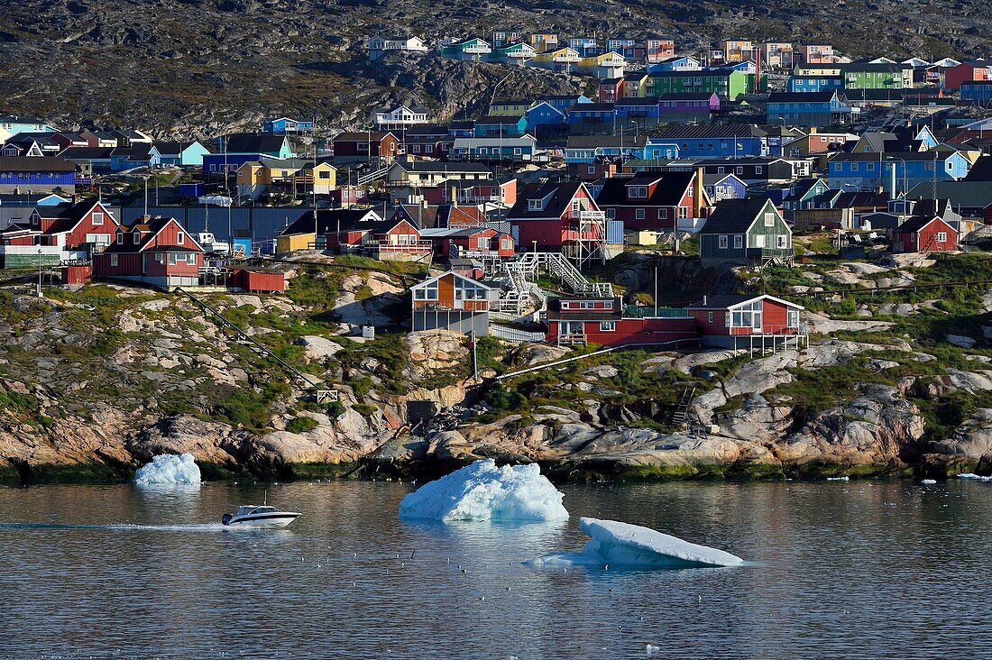 Greenland, west coast, Disko Bay, speedboat in front of Ilulissat