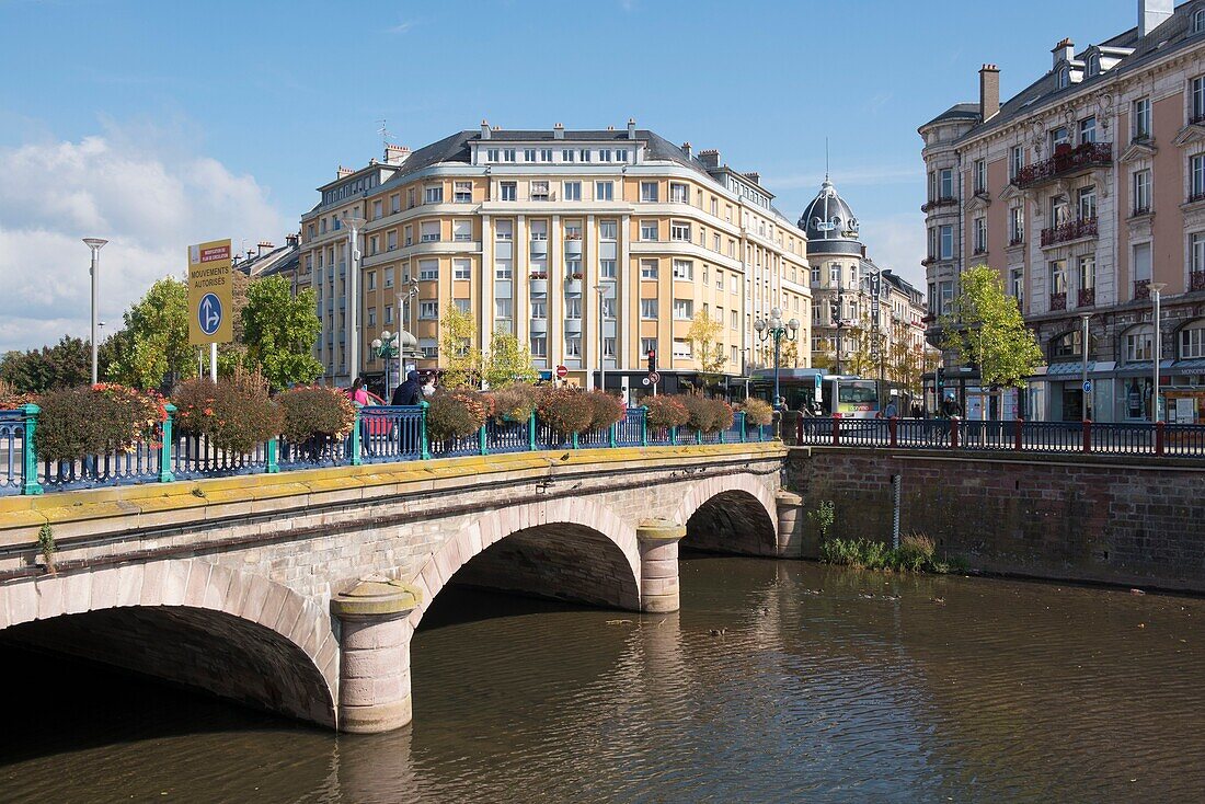 France, Territoire de Belfort, Belfort, the Sadi Carnot bridge on the river of Savoureuse