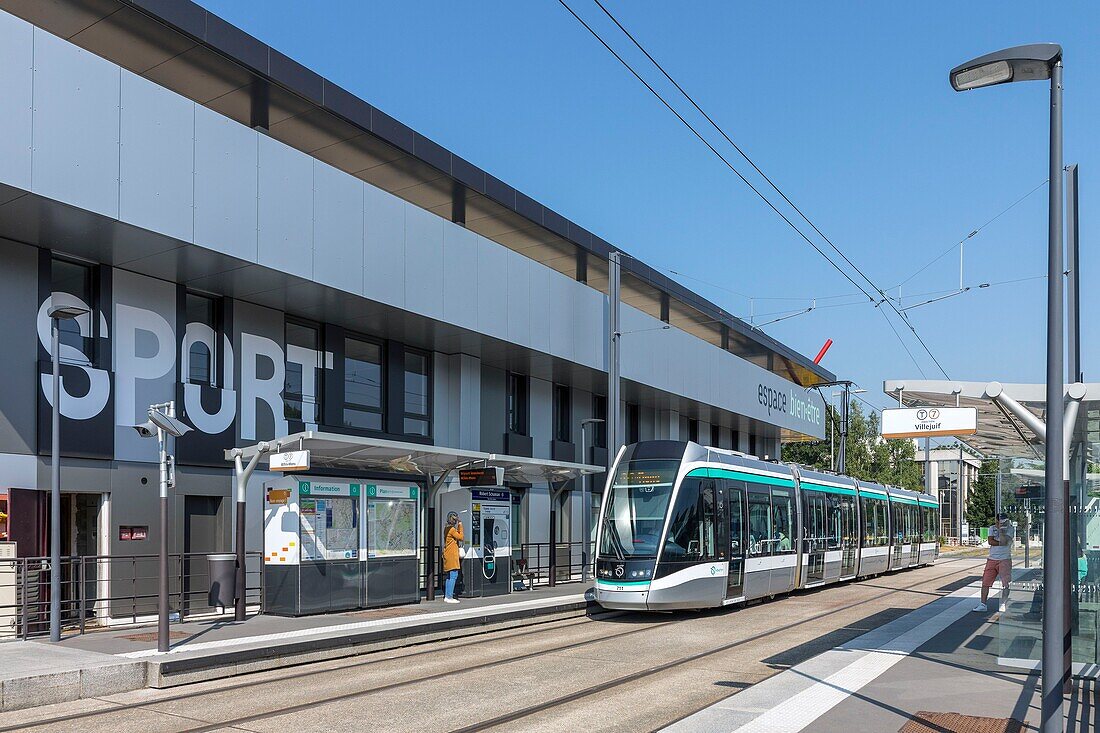 France, Val de Marne, Rungis, Tram stop, Robert Shuman