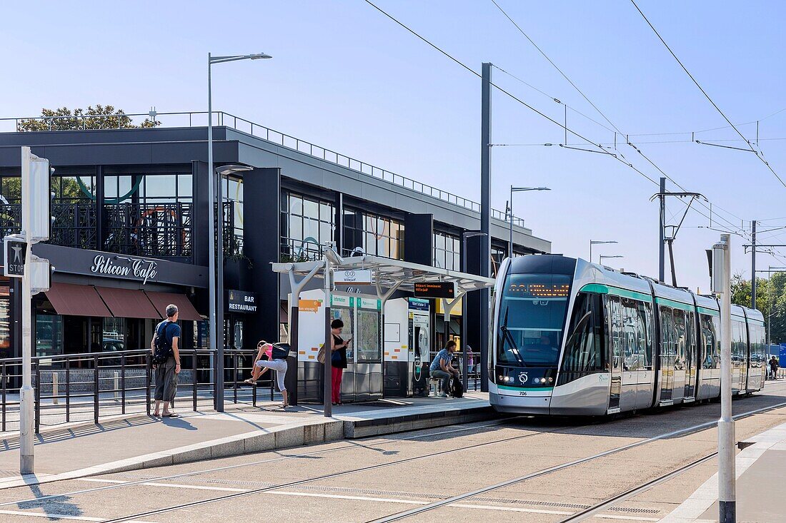 France, Val de Marne, Rungis, Tram stop, Robert Shuman