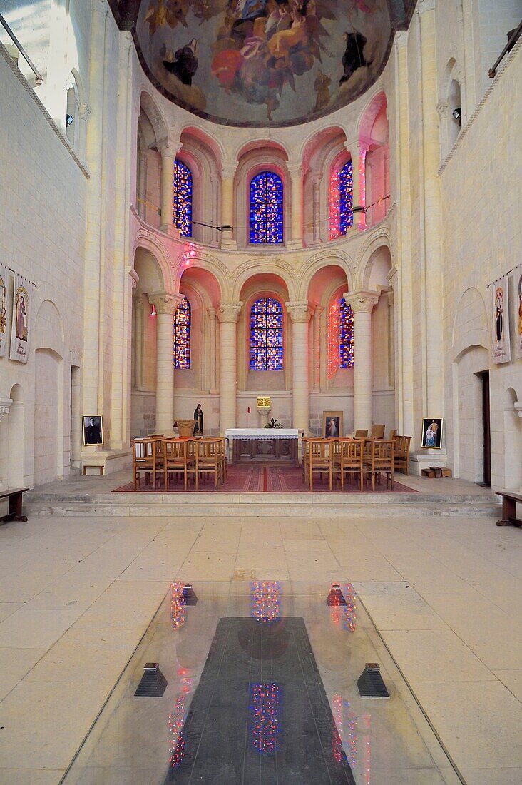 France, Calvados, Caen, Abbaye aux Dames (Abbey of Women), the tomb of Mathilde de Flandres in the choir of the the abbey church of Trinidad