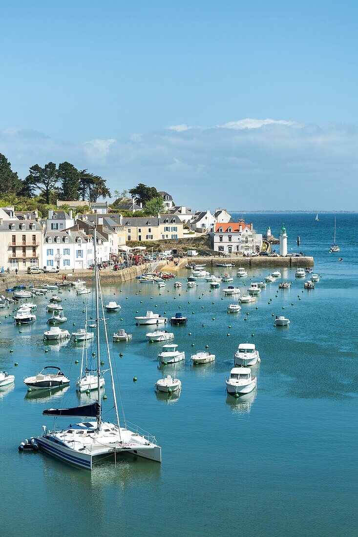 Frankreich, Morbihan, Insel Belle-Ile, Sauzon, Blick auf den Hafen