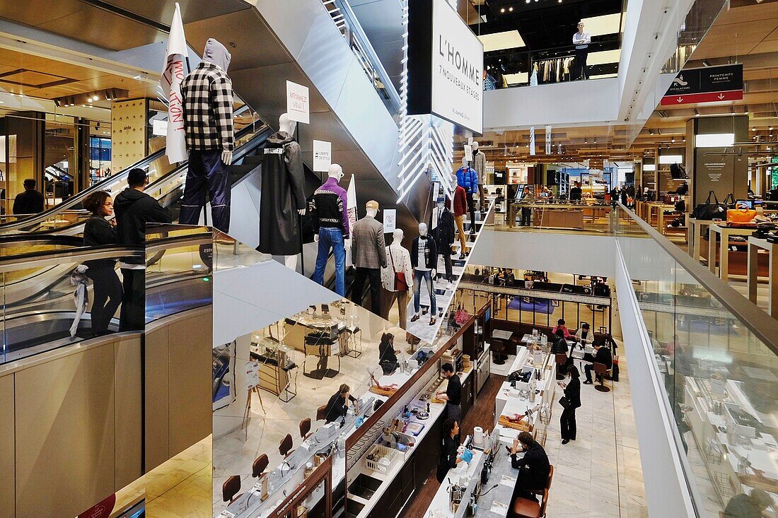 France, Paris, Boulevard Haussman, inside Le Printemps Haussmann department store