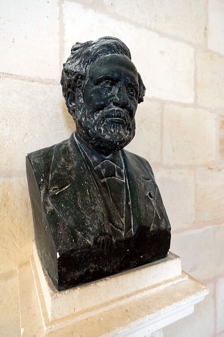 France, Gironde, Verdon sur Mer, rocky plateau of Cordouan, lighthouse of Cordouan, listed as Monument Historique, the King's apartment or kings' room, bust of Léon Bourdelles, former director of Phares & Beacons