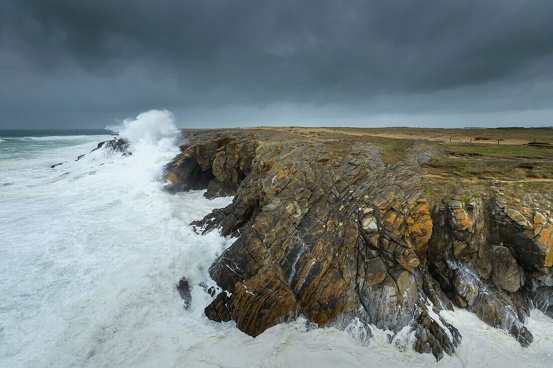 France, Morbihan, St-Pierre-Quiberon, the Wild Coast and the tip of Percho on a stormy day