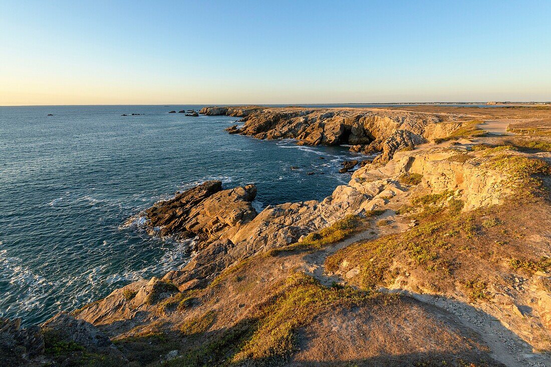 France, Morbihan, Saint-Pierre-Quiberon, the tip of Percho at sunset