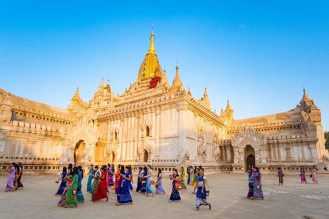 Myanmar (Burma), Region Mandalay, buddhistische archäologische Stätte von Bagan, von der UNESCO zum Weltkulturerbe erklärt, Ananda pahto Tempel (Luftaufnahme)