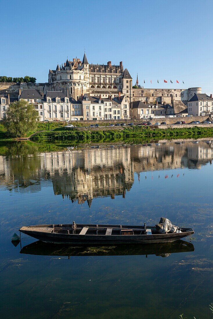 Frankreich, Indre et Loire, Loire-Tal (UNESCO-Welterbe), Amboise, Schloss Amboise, das Schloss von Amboise vom Dile d'Or über der Loire