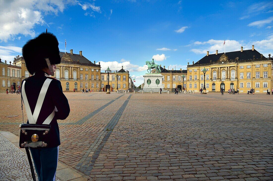 Denmark, Zealand, Copenhagen, the Royal Guard on Amalienborg Slotsplads square