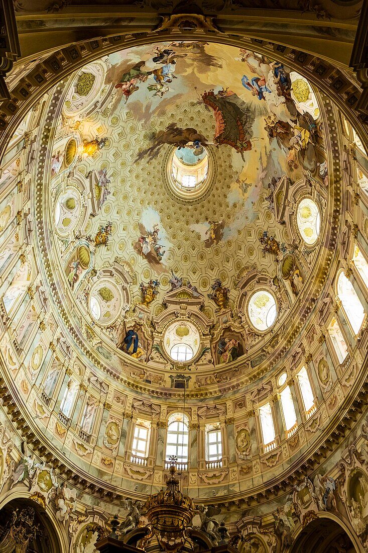 Italy, Piedmont, Province of Cuneo, Langhe, Vicoforte, sanctuary of Vicoforte, basilica, Vault of the gigantic elliptical cupola dedicated to the Glory of Mary is completed by Francesco Gallo