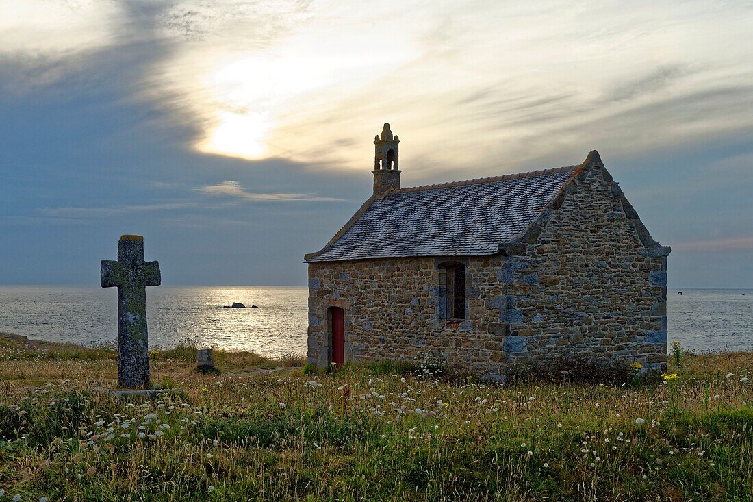 France, Finistere, Iroise sea, Legendes Coast, Landunvez, St Samson Chapel