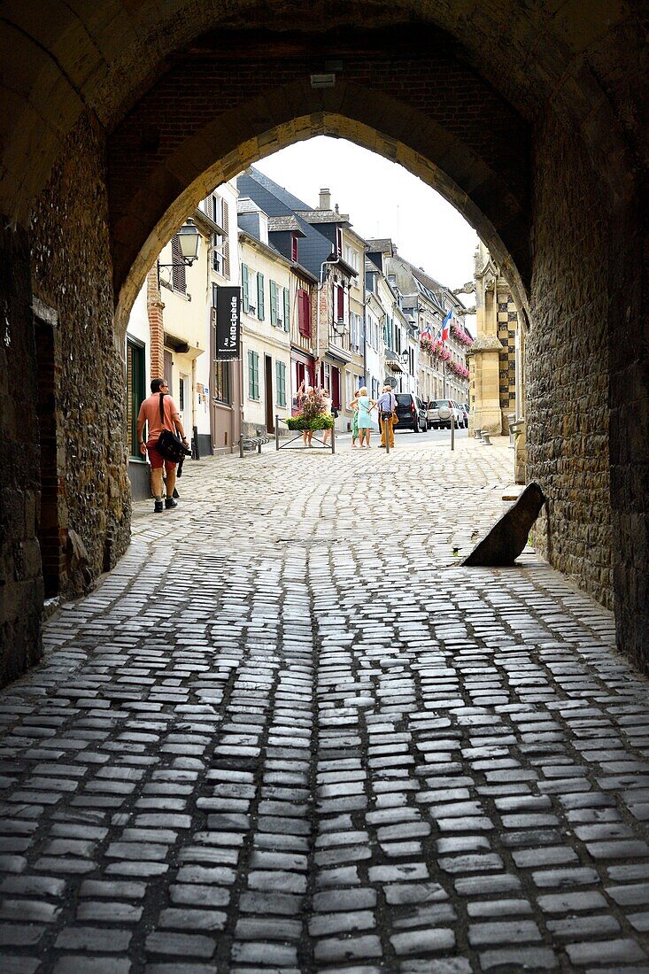 Frankreich, Somme, Baie de Somme, Saint Valery sur Somme, Mündung der Somme-Bucht, Tor von Nevers (13. Jahrhundert)