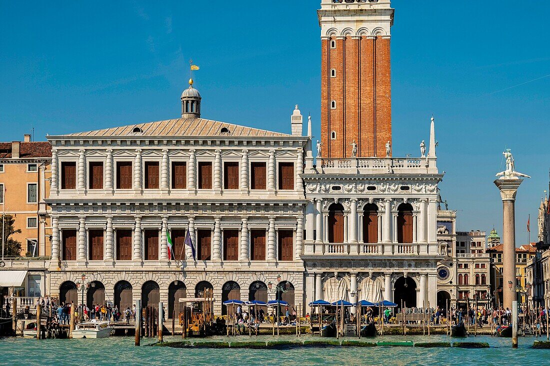 Italien, Venetien, Venedig, von der UNESCO zum Weltkulturerbe erklärt, Eingang zum Markusplatz vom Canal Grande aus