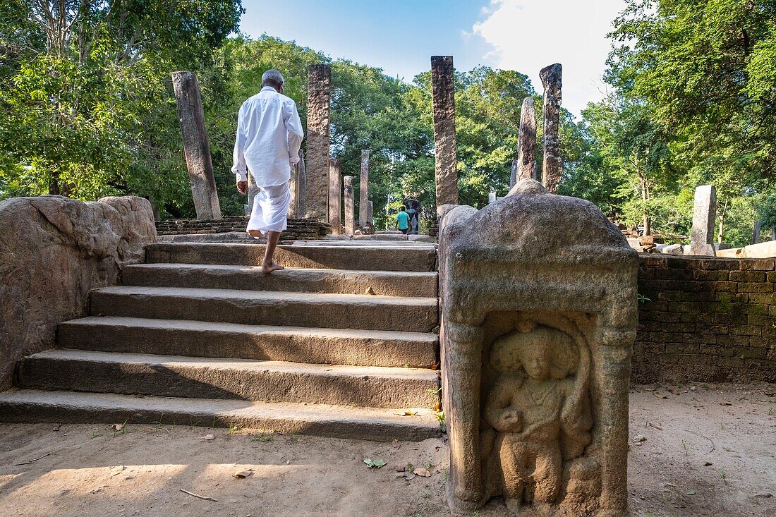 Sri Lanka, Eastern province, Lahugala, Magul Maha Viharaya Buddhist temple