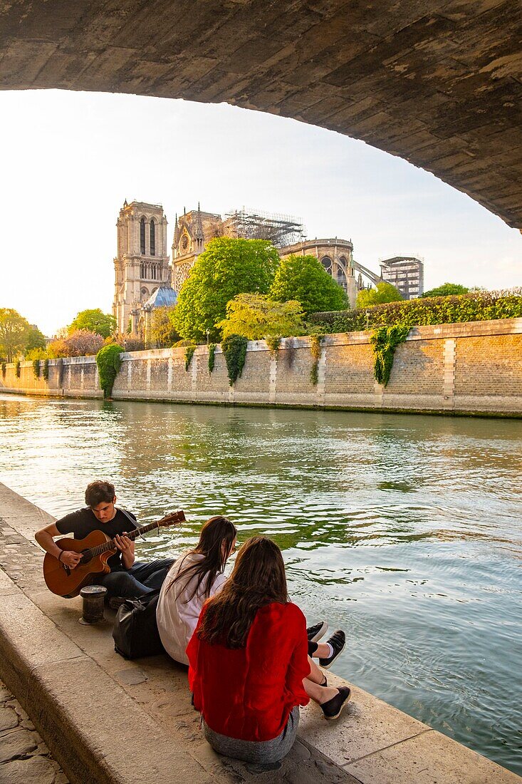 Frankreich, Paris, von der UNESCO zum Weltkulturerbe erklärtes Gebiet, Ile de la Cite, Kathedrale Notre Dame nach dem Brand vom 15. April 2019