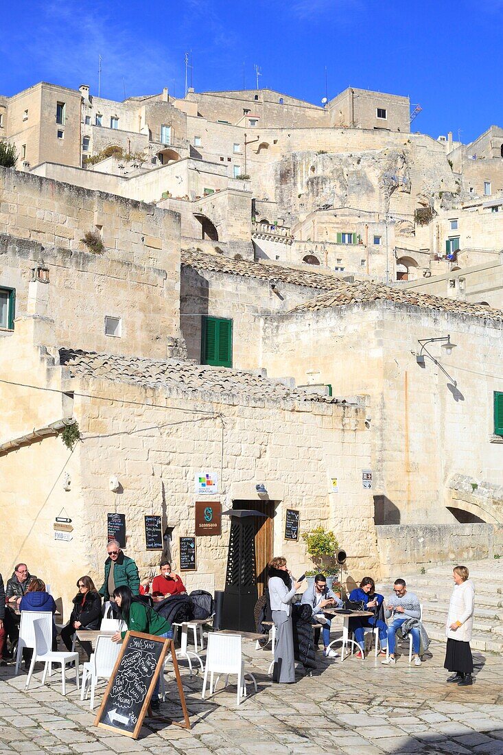 Italien, Basilikata, Matera, Kulturhauptstadt Europas 2019, von der UNESCO zum Weltkulturerbe erklärte Troglodyten-Altstadt, Sassi di Matera, Sasso Caveoso, SanoSano Cafe