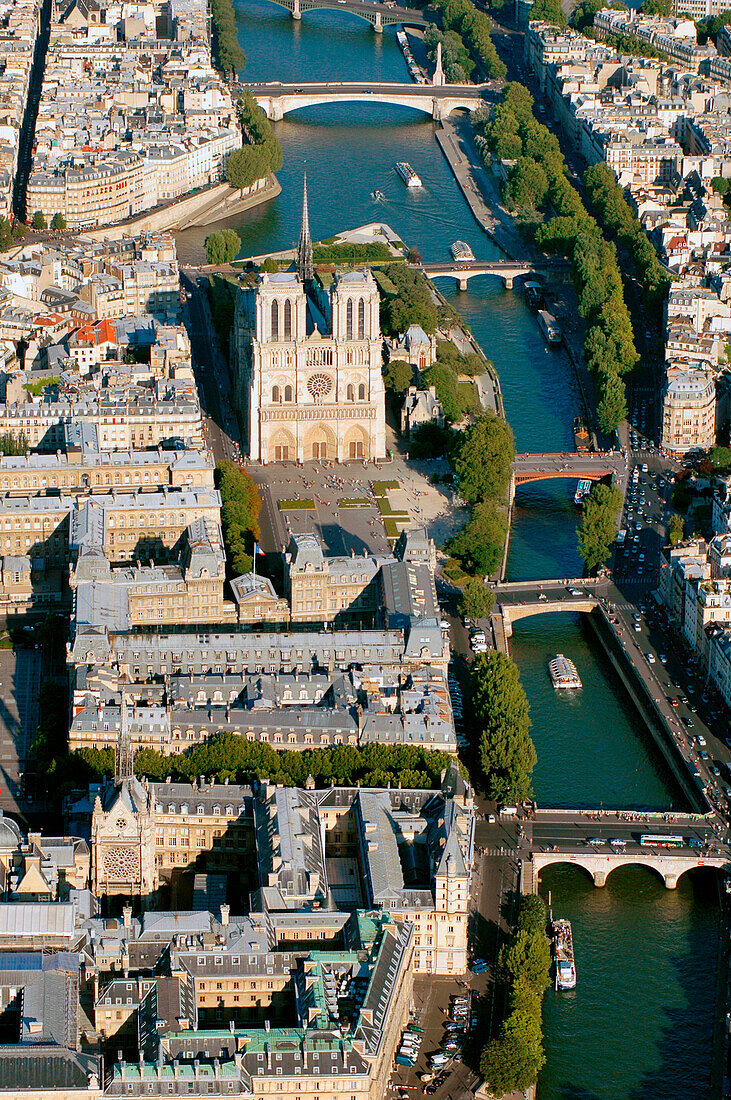 Frankreich, Paris (75), von der UNESCO zum Weltkulturerbe erklärtes Gebiet, Kathedrale Notre-Dame auf der Ile de la Cité (Luftaufnahme)