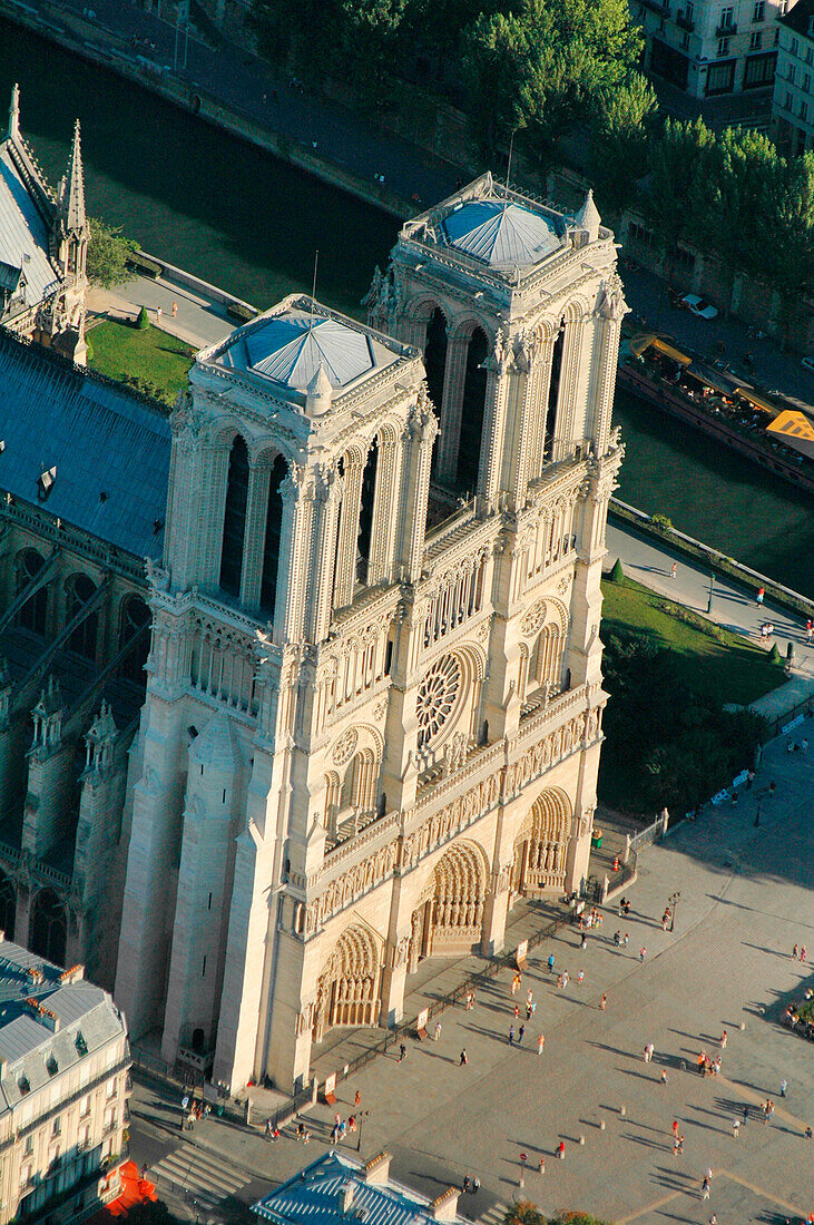 Frankreich, Paris (75), von der UNESCO zum Weltkulturerbe erklärtes Gebiet, Kathedrale Notre-Dame auf der Ile de la Cité (Luftaufnahme)