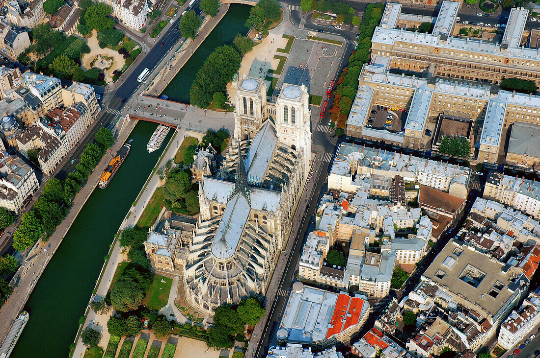 Frankreich, Paris, von der UNESCO zum Weltkulturerbe erklärtes Gebiet, Kathedrale Notre-Dame auf der Ile de la Cite (Luftaufnahme)