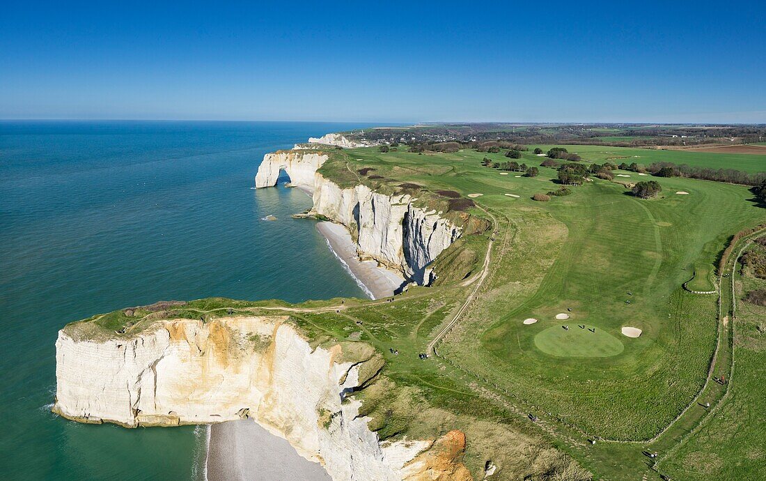 Frankreich, Seine Maritime, Etretat, Cote d'Abatre, Pointe de la Courtine, Strand von Antifer (Luftaufnahme)