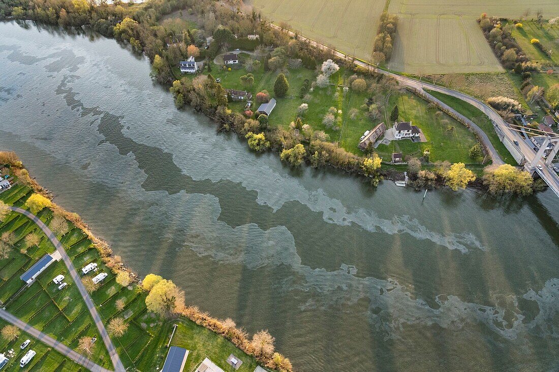 France, Eure, Les Andelys, oil pollution in the Seine (aerial view)
